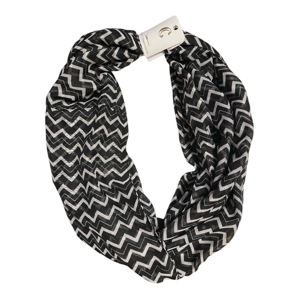Secret Zipper Compartment Grey and Black Scarf
